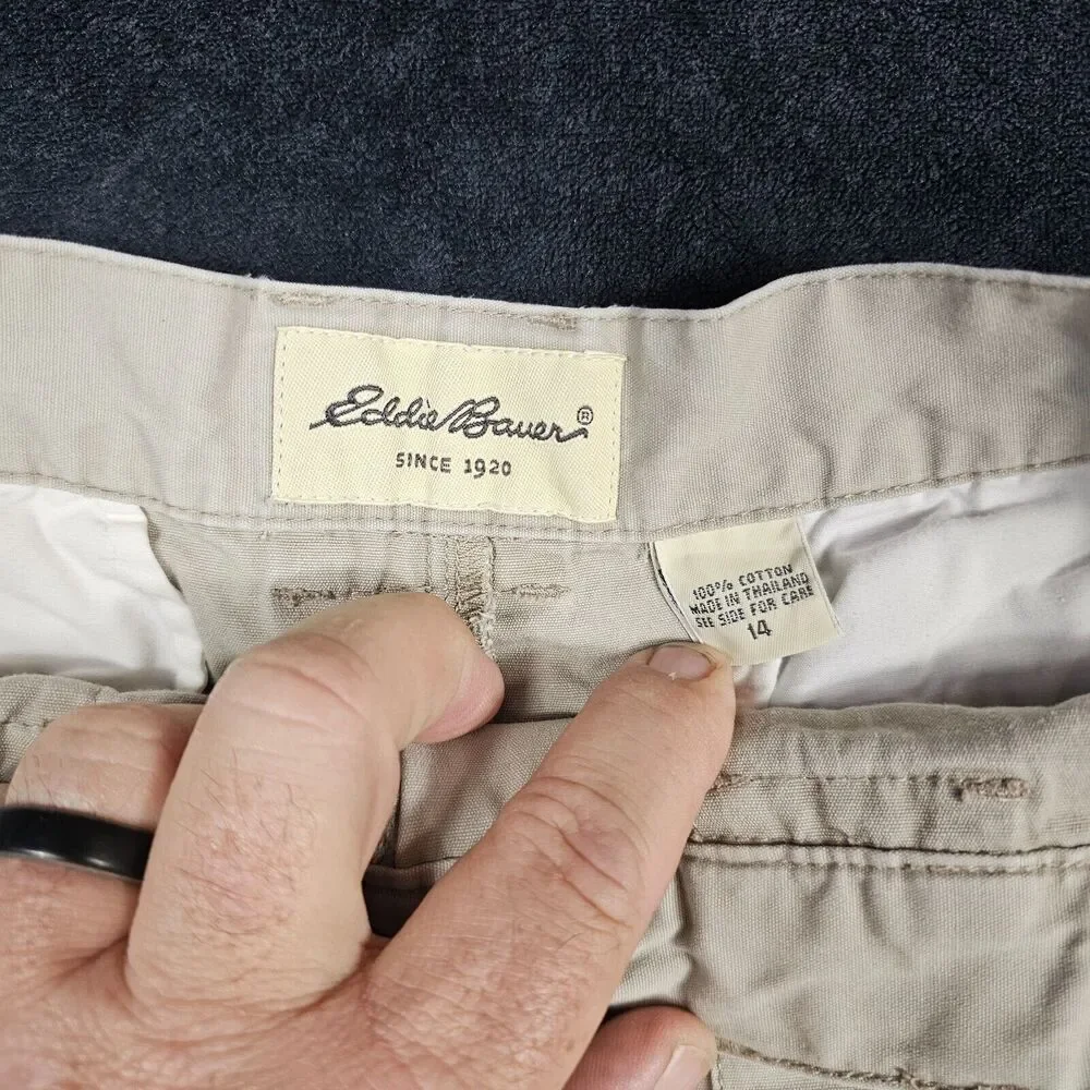 Eddie Bauer Cargo Shorts Women's 14 Beige Outdoors Hiking 100% Cotton - Picture 5 of 6